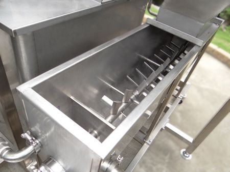 スラグ押出装置